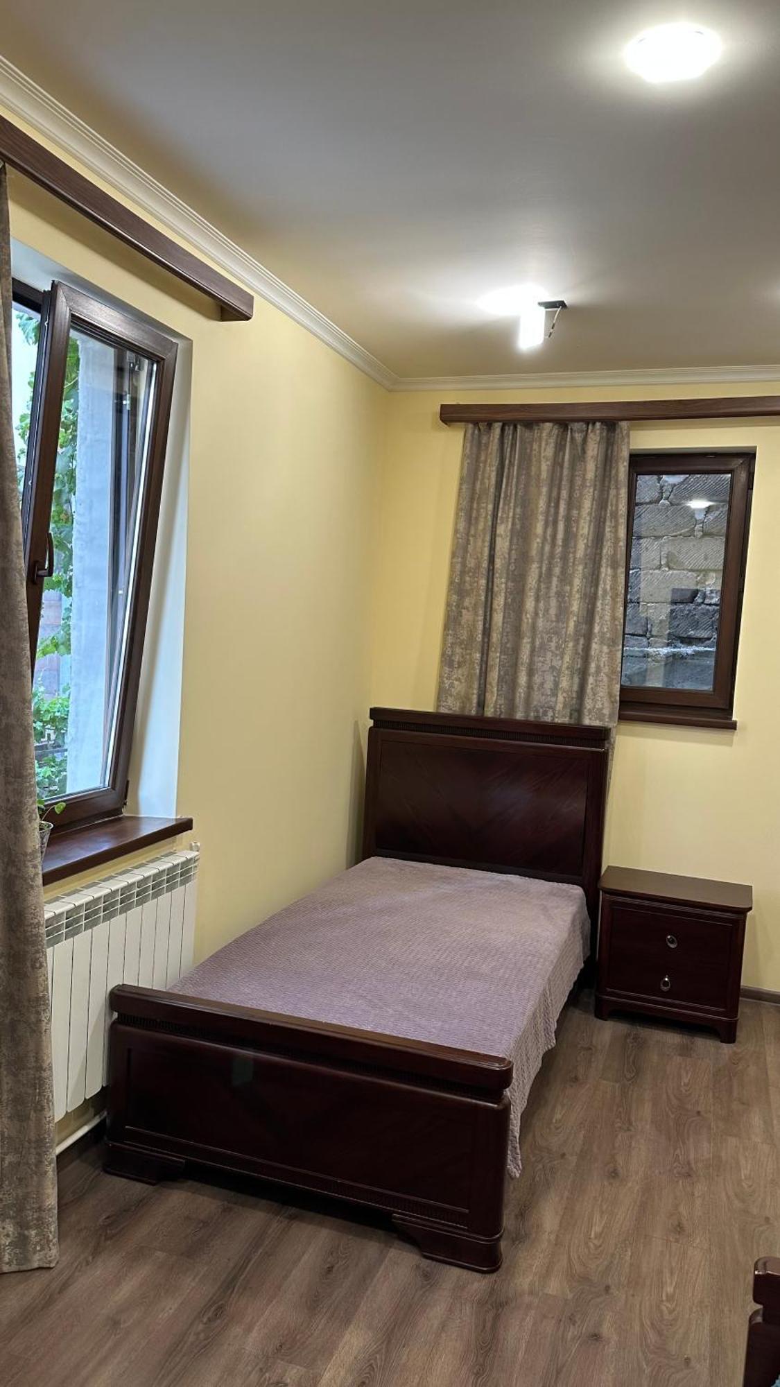 Rest & Relax Hotel Єреван Екстер'єр фото